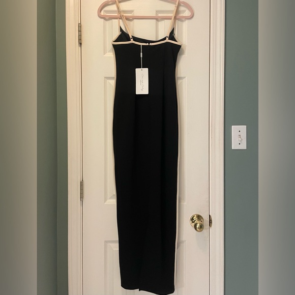 One and Only Collective Midi Dress - Picture 3 of 4